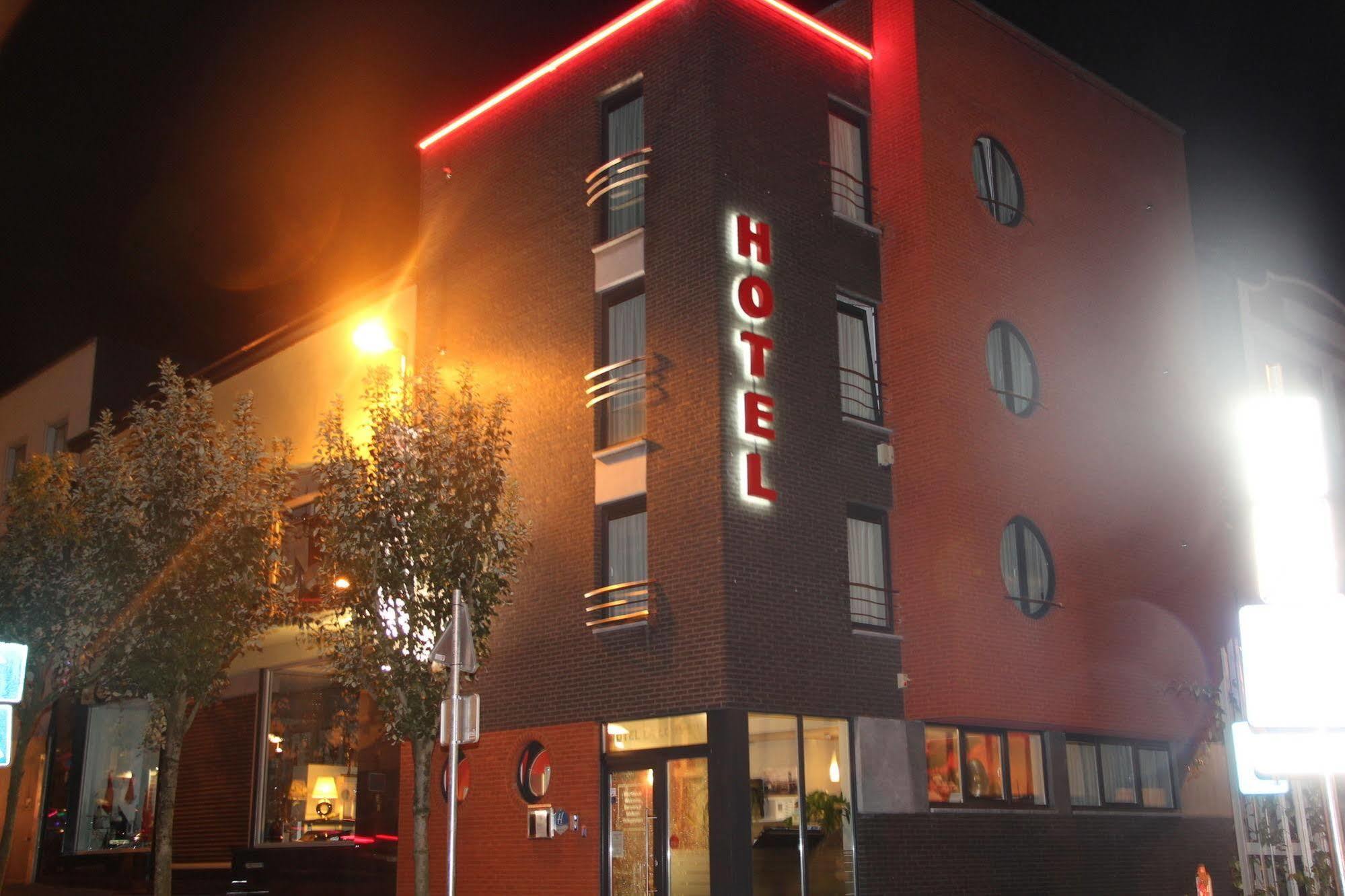 Hotel La Louve La Louvière Exterior foto