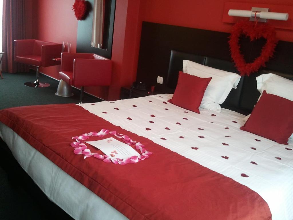 Hotel La Louve La Louvière Habitación foto